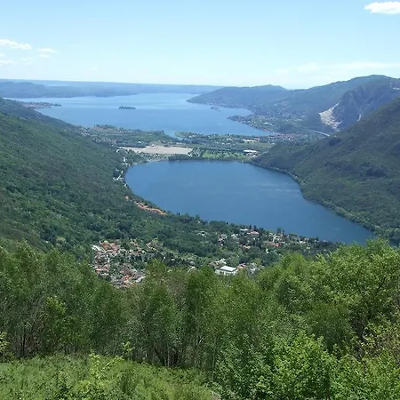 לינה וארוחת בוקר La Casa Nel Bosco *
