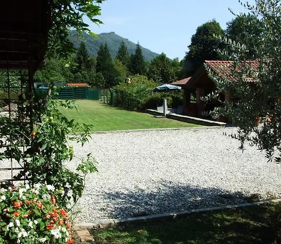 La Casa Nel Bosco Bed and breakfast Mergozzo